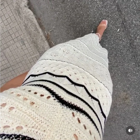 Ivory and black knit crochet spring summer midi dress - Picture 3 of 4